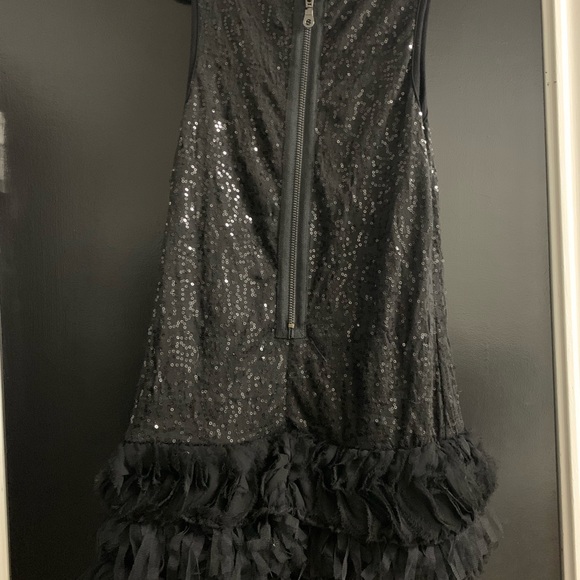 Black dress - Picture 4 of 4